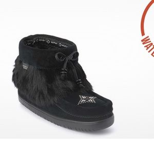 Manitobah Keewatin boots